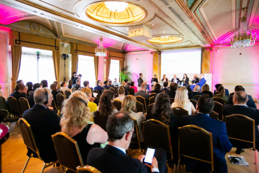 Business and Legal Relationships Paris / Milan – Photo